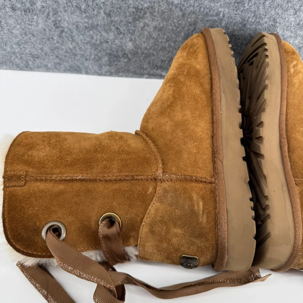 UGG Gita Bow Boot Women 7 Chestnut Suede Sheepskin Lining 1098075